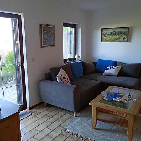 아파트 Eg Mit Bergblick 림스팅